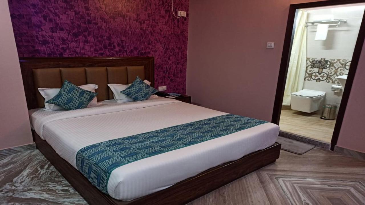 Hotel Aloka Residency كولكاتا المظهر الخارجي الصورة